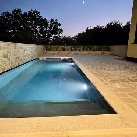 מסלניקה Ferienwohnung Mit Beheiztem Pool, 60 M Vom Strand מראה חיצוני תמונה
