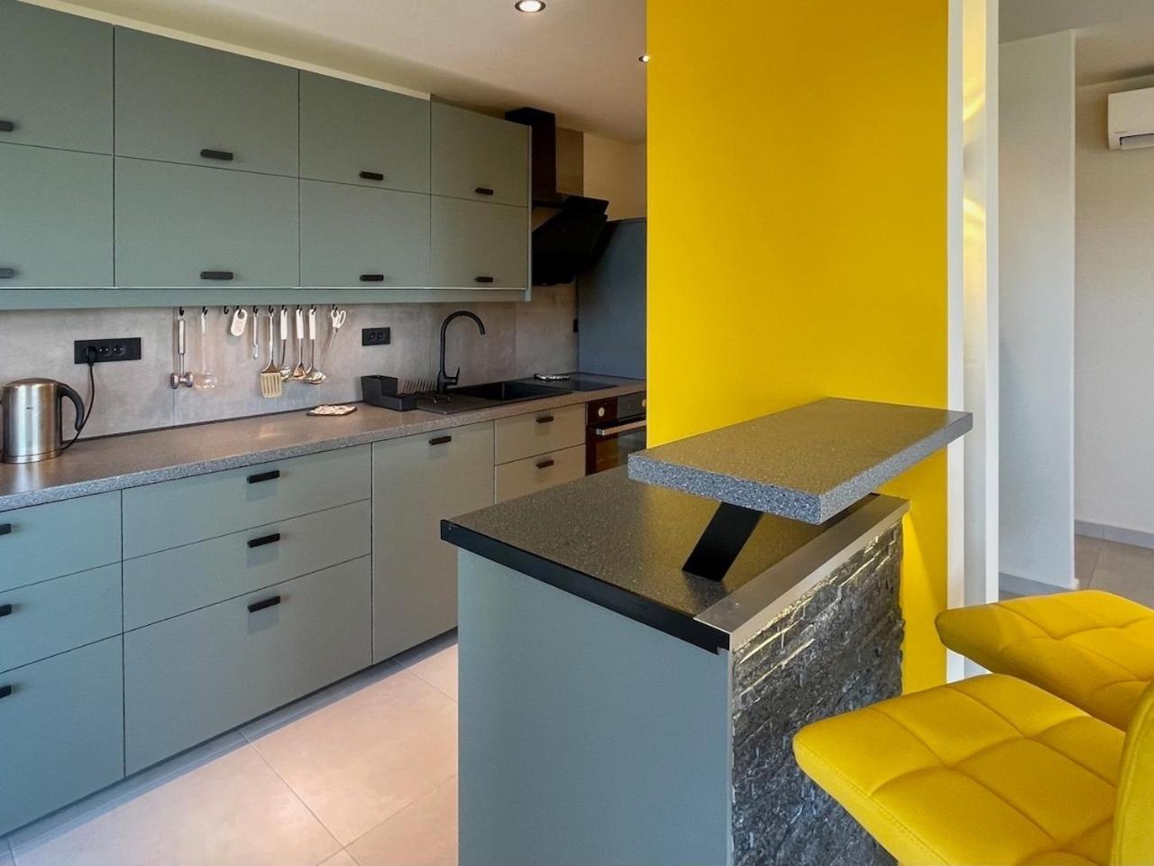 מסלניקה Ferienwohnung Mit Beheiztem Pool, 60 M Vom Strand מראה חיצוני תמונה